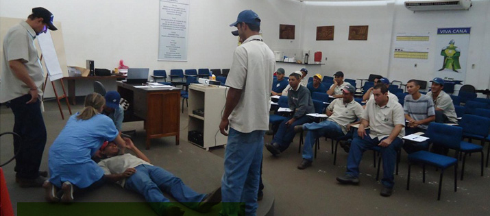 Treinamento para todos operadores de máquinas agrícolas