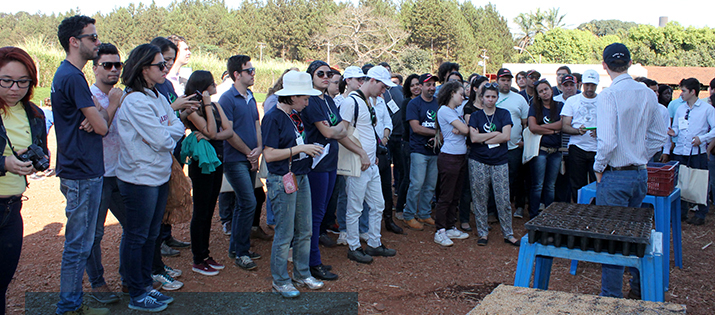 Estudantes de jornalismo visitam a Usina São Martinho