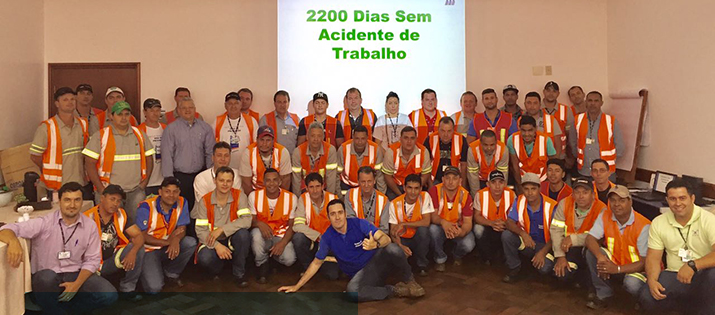 Equipe da Usina Iracema comemora 2.200 dias sem acidentes